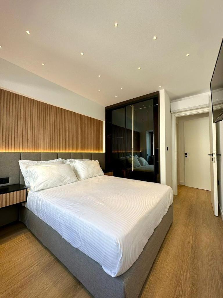 Bluemotion - Cruisehub 1B Apartment Piraeus Luaran gambar