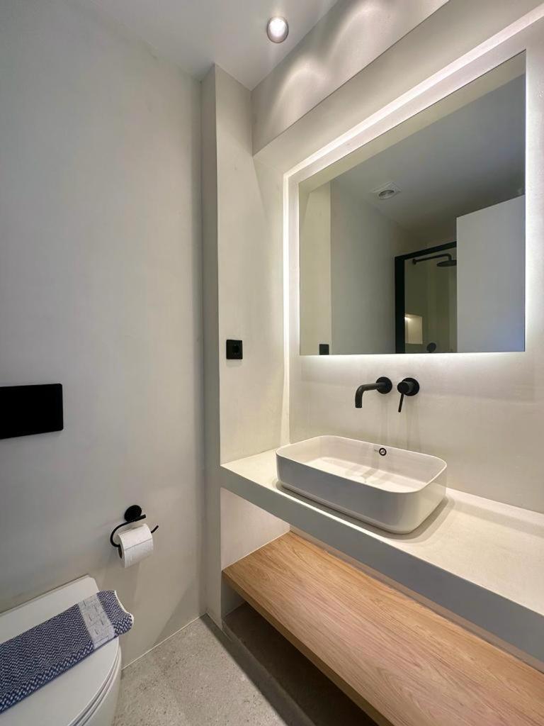 Bluemotion - Cruisehub 1B Apartment Piraeus Luaran gambar